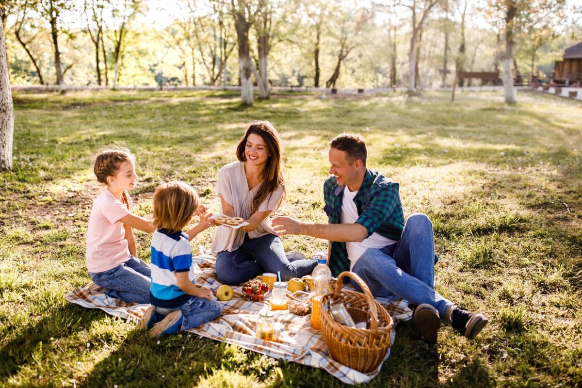 How to Find the Best Kids Fashion for Summer Picnics