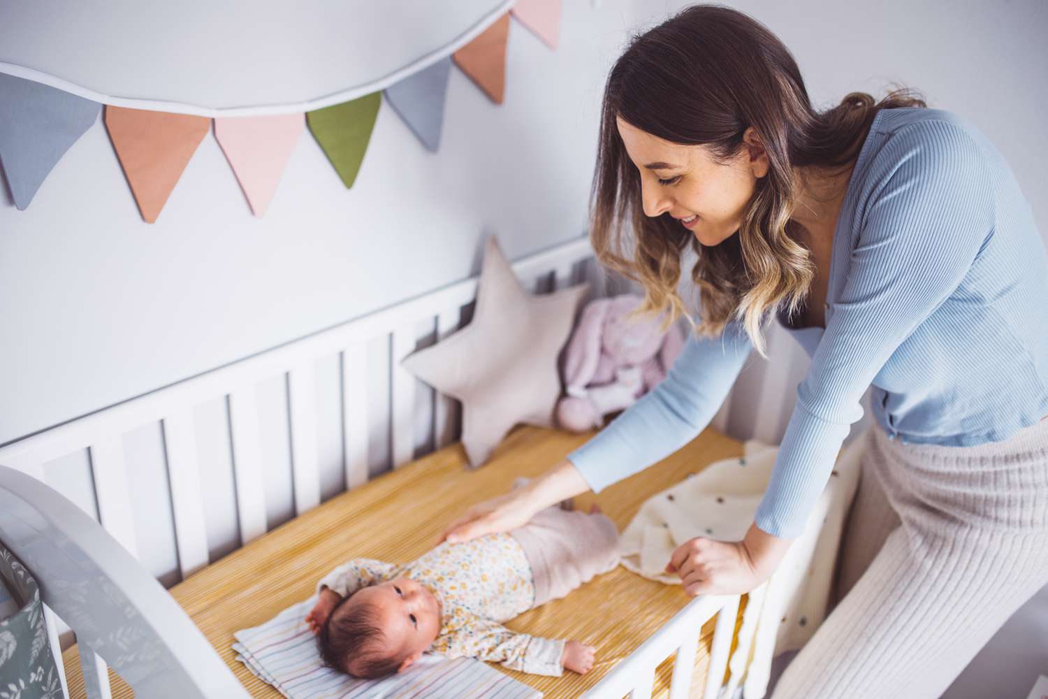 How Do I Get My Newborn Baby To Sleep In A Crib