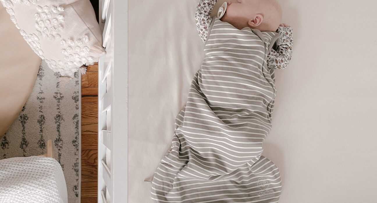 Choosing the Right Swaddle for Your Newborn